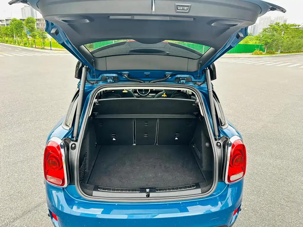 MINI Countryman 2019 — фото 14