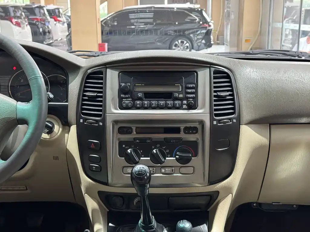 Toyota  2007 — фото 18