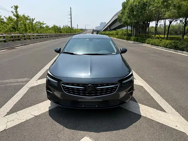 Buick Regal 2021