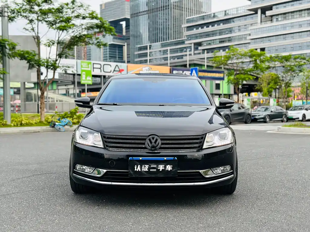 Volkswagen Magotan 2012