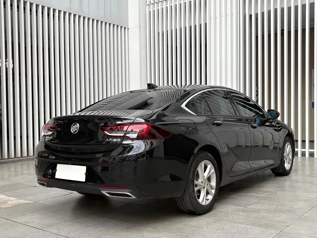 Buick Regal 2021 — фото 16