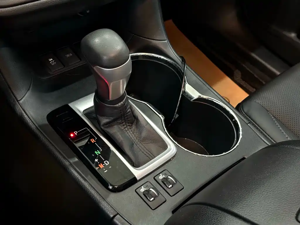 Toyota Highlander 2020 — фото 22