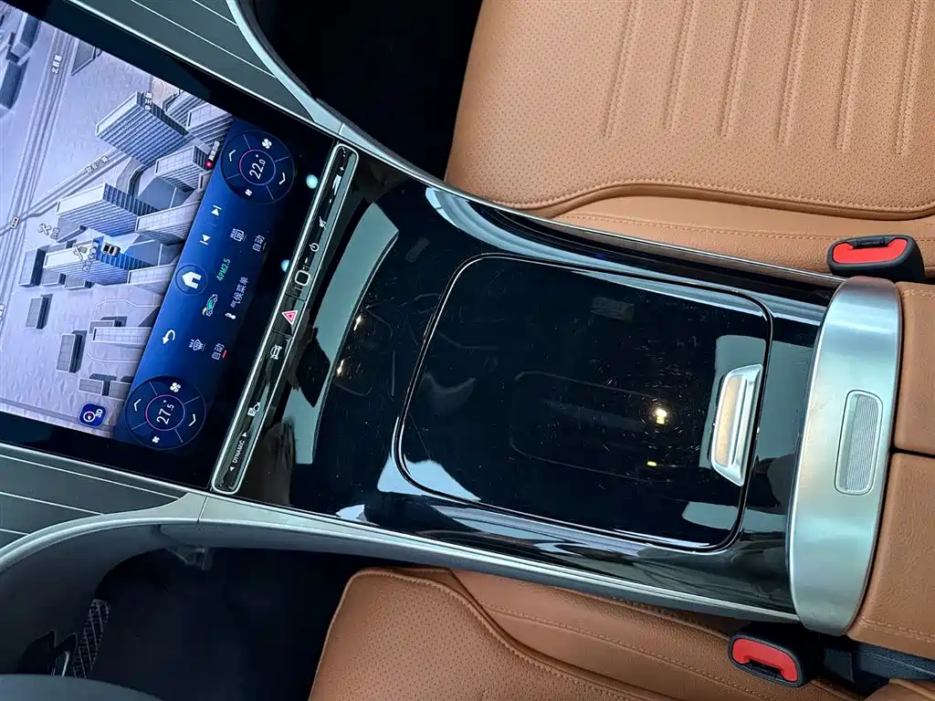 Mercedes-Benz GLC 2025 — фото 12