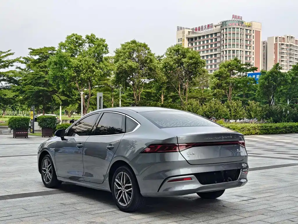 BYD Qin PLUS 2022 — фото 15