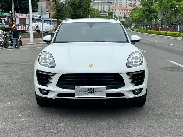 Porsche Macan 2014