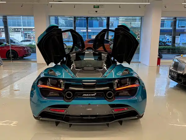 McLaren 720S 2020