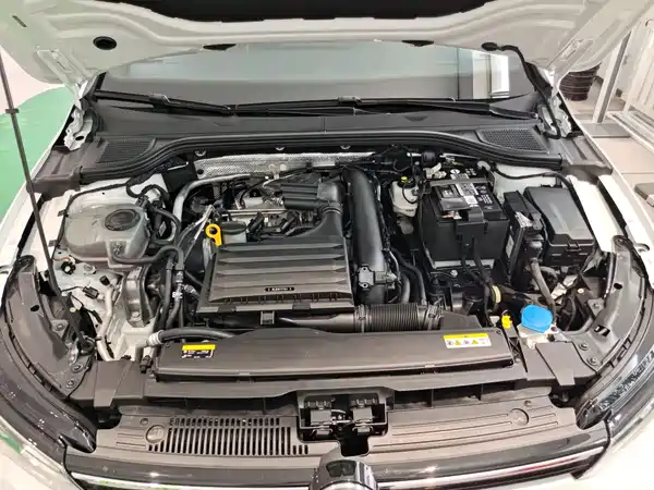 Volkswagen Golf 2024