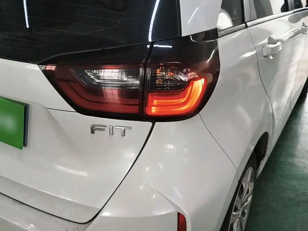 Honda Fit 2024 — фото 8