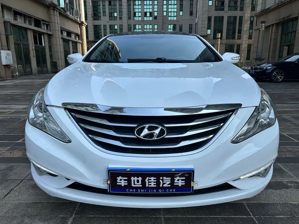 Hyundai Sonata 2014 — фото 2