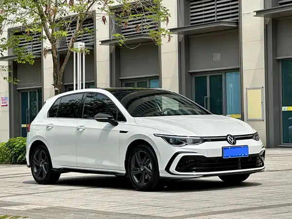 Volkswagen Golf 2023
