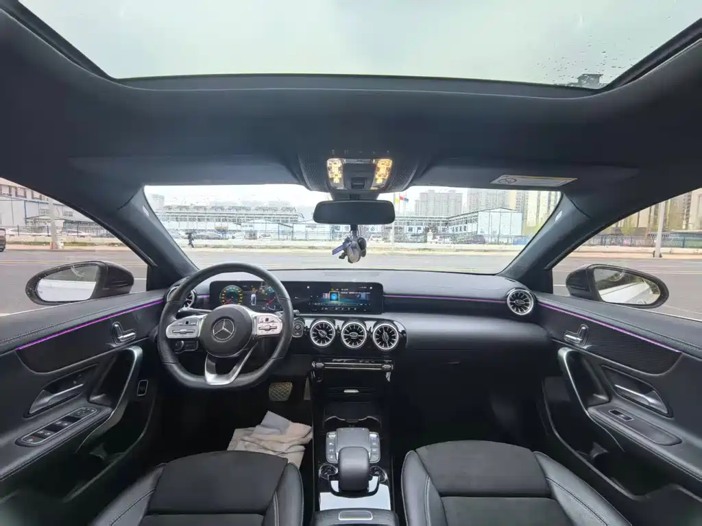 Mercedes-Benz A-Class 2023 — фото 4