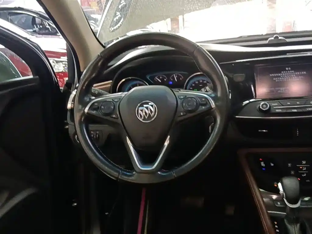 Buick Envision Plus 2017 — фото 11