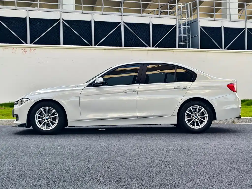 BMW 3 Series 2014 — фото 15