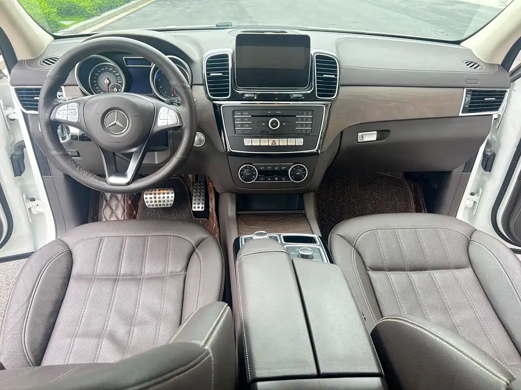 Mercedes-Benz GLE 2018 — фото 12