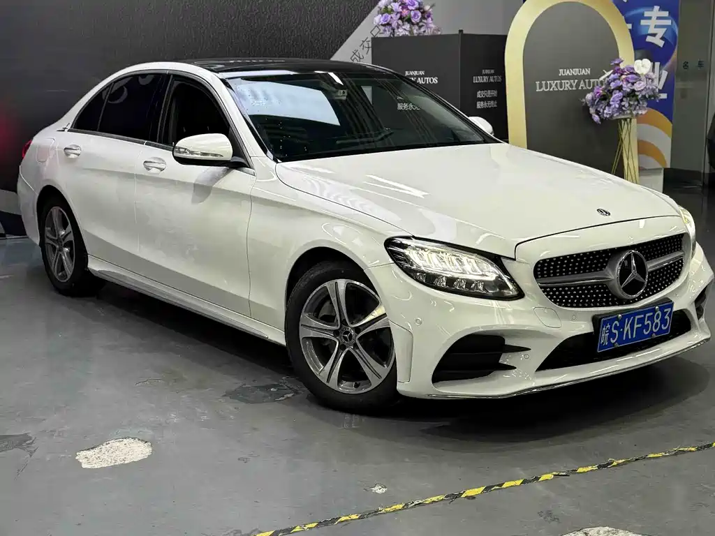 Mercedes-Benz C-Class 2019 — фото 3
