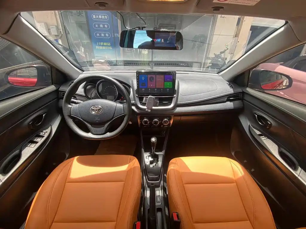 Toyota Yaris L 2020