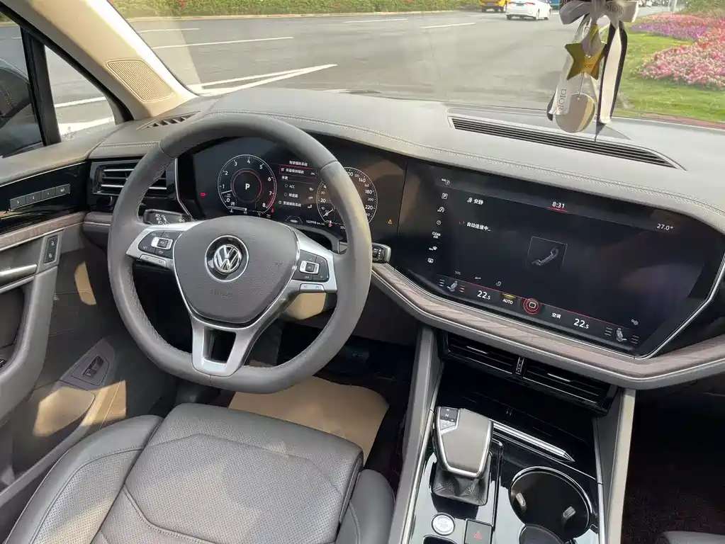 Volkswagen Touareg 2019 — фото 14