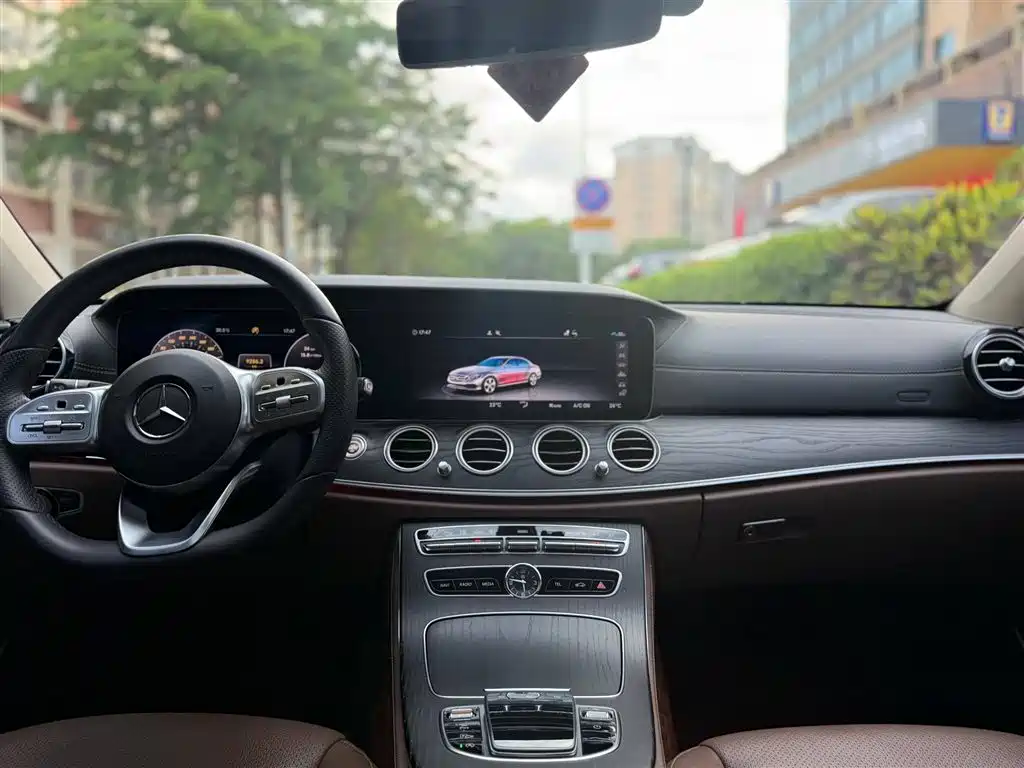 Mercedes-Benz E-Class 2020 — фото 8