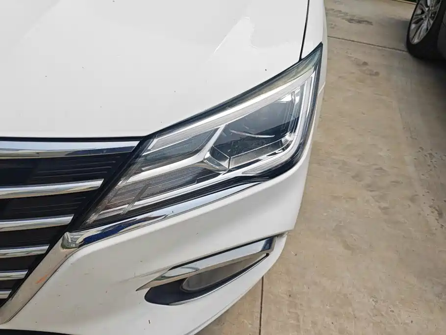 Roewe i5 2020