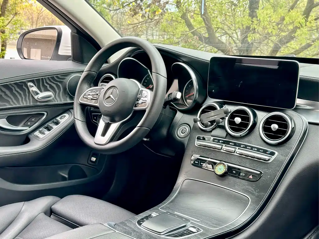 Mercedes-Benz C-Class 2018 — фото 14