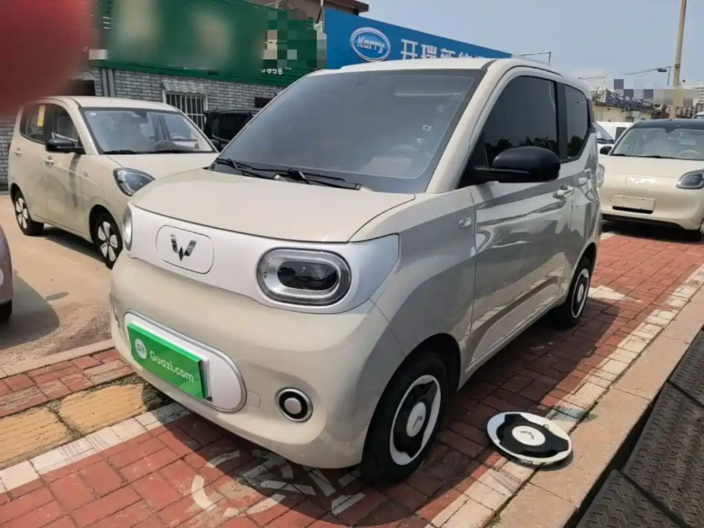 Wuling Hongguang MINIEV 2025