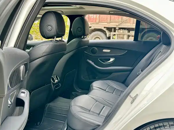 Mercedes-Benz C-Class 2018
