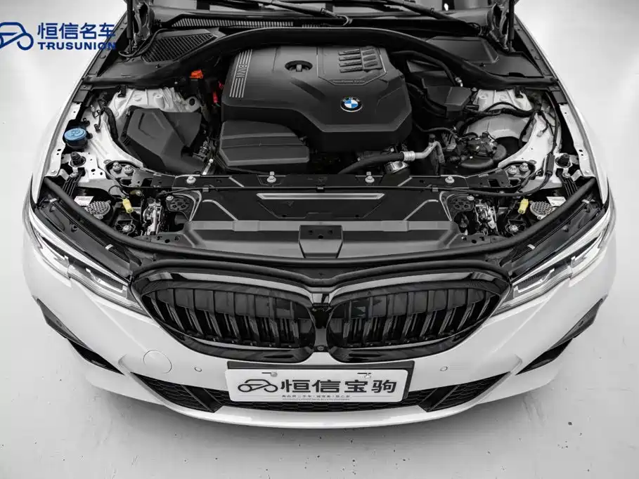 BMW 3 Series 2021 — фото 21