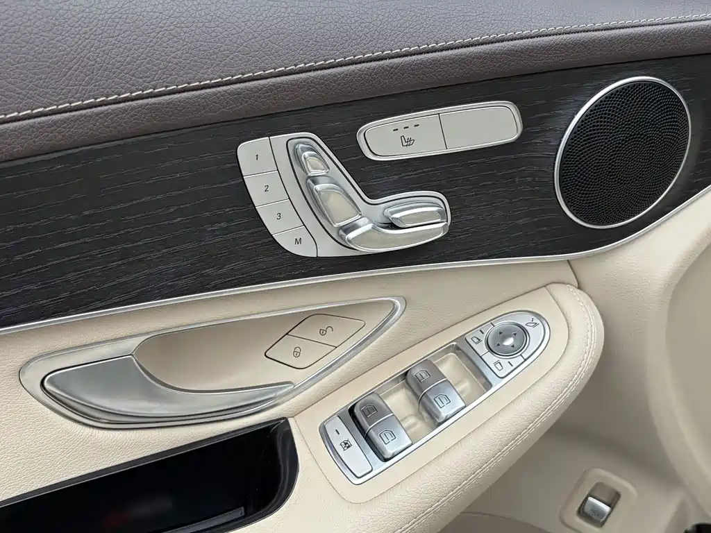 Mercedes-Benz GLC Coupe 2022 — фото 15