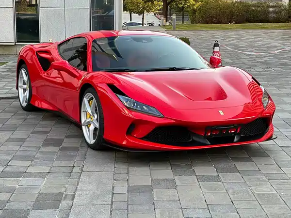 Ferrari F8 2020