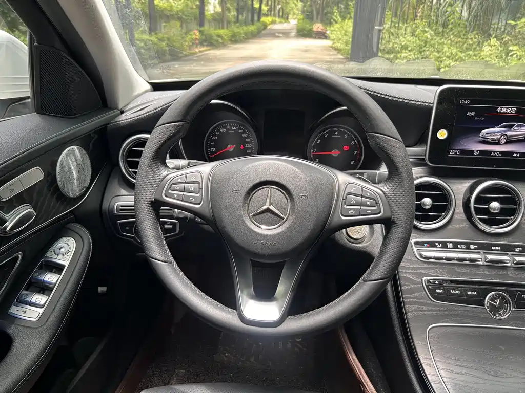Mercedes-Benz C-Class 2018 — фото 10