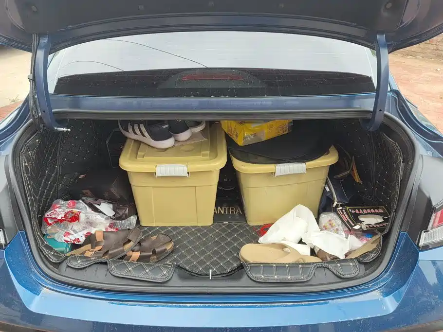 Hyundai Elantra 2023