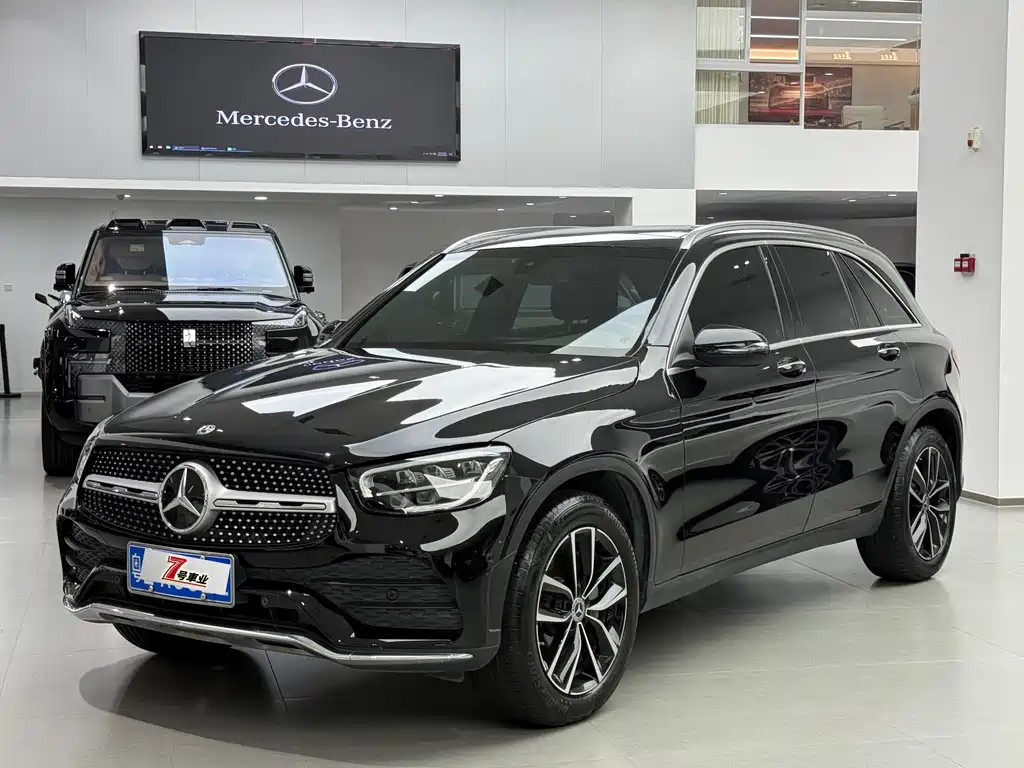 Mercedes-Benz GLC 2022 — фото 1