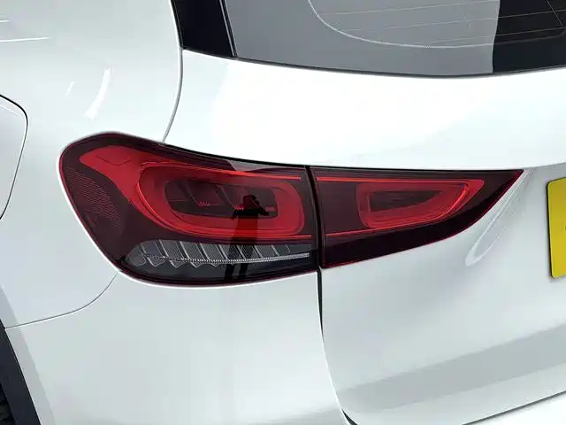 Mercedes-Benz GLA 2021 — фото 20