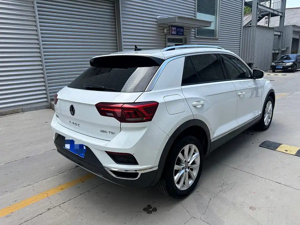 Volkswagen T-Roc 2022 — фото 9