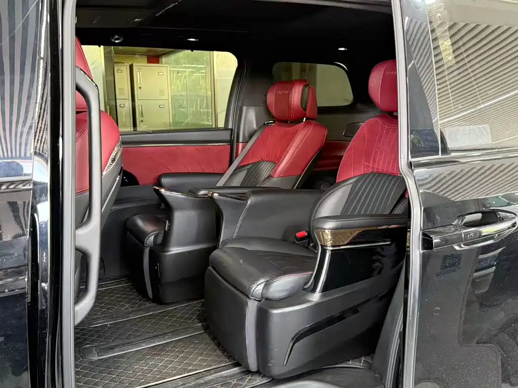 GAC Motor Trumpchi M8 2023 — фото 5