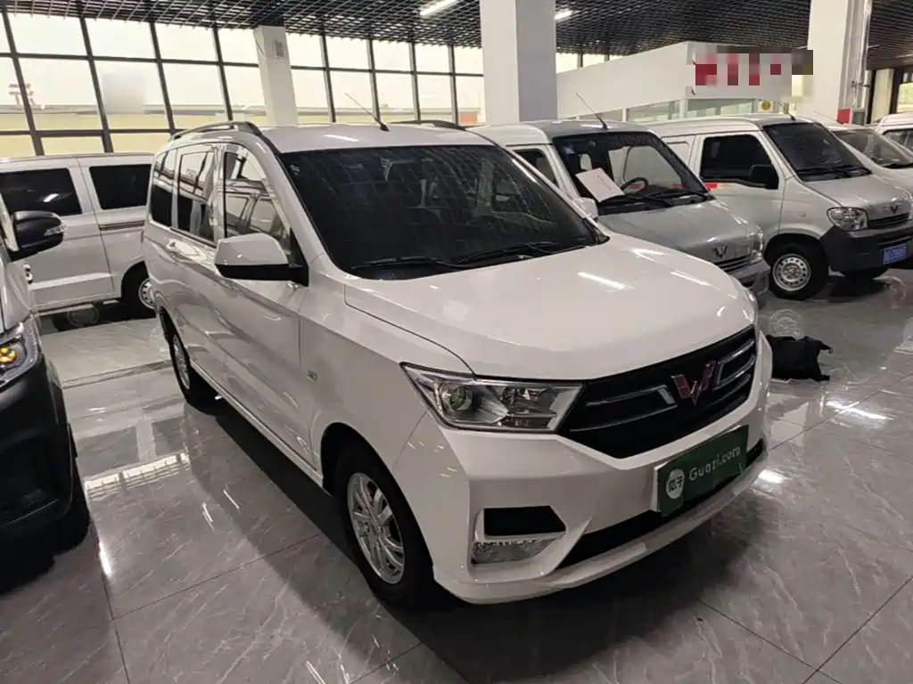 Wuling Hongguang 2025
