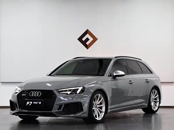 Audi RS 4 2019
