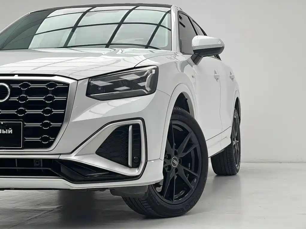 Audi Q2L 2022