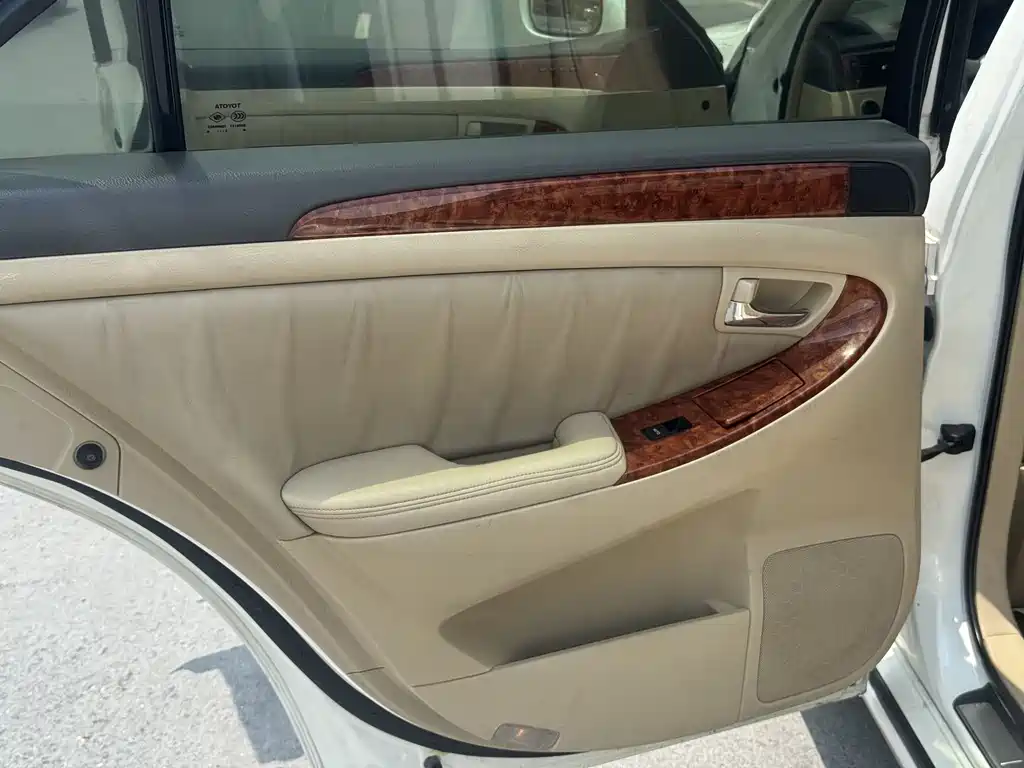 Toyota Crown 2005 — фото 21