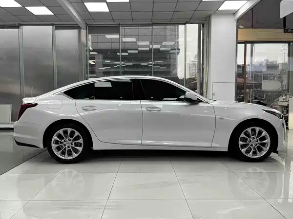 Cadillac CT5 2022