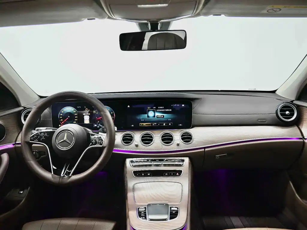 Mercedes-Benz E-Class 2022 — фото 17