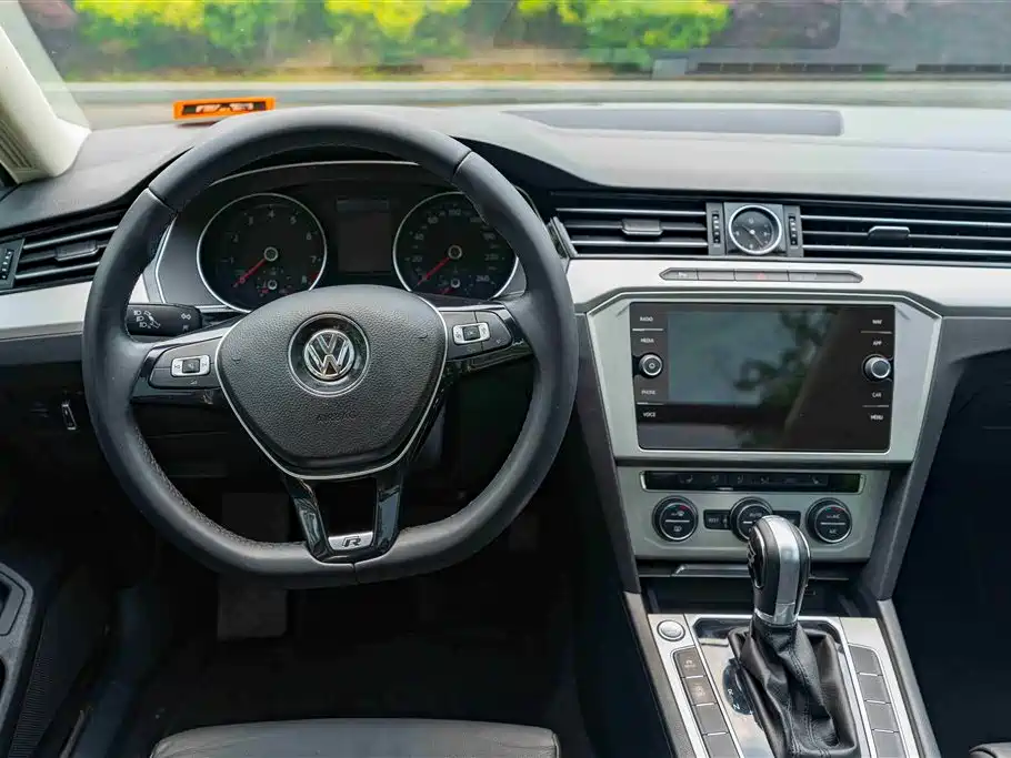Volkswagen Viloran 2018 — фото 14