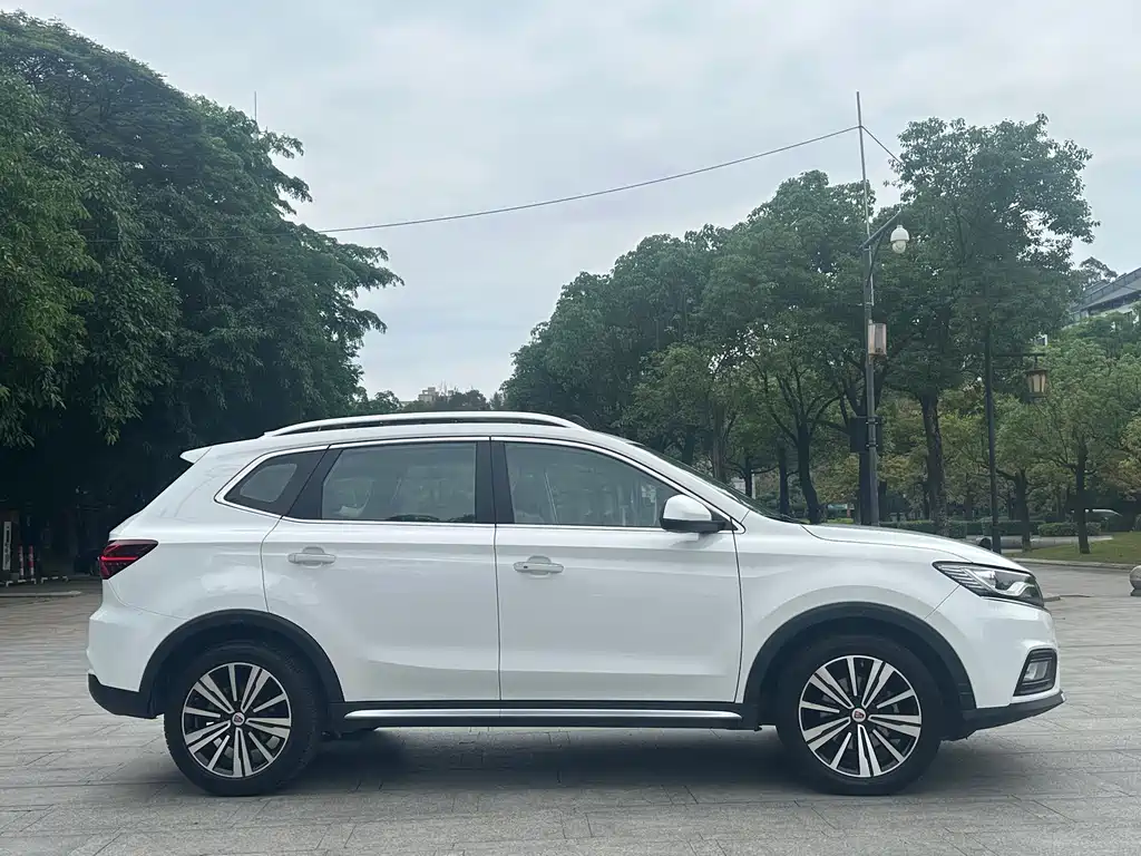 Roewe RX5 2020 — фото 28