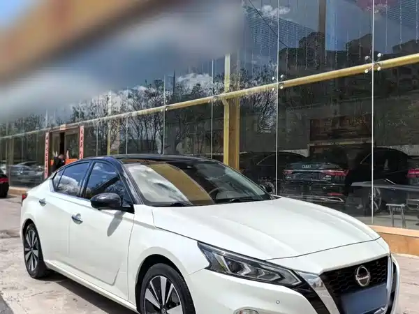 Nissan Teana 2021