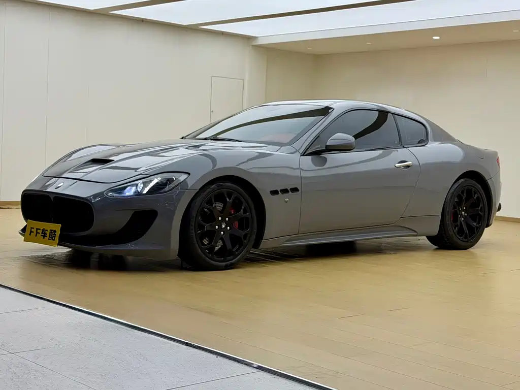 Maserati Granturismo 2016 — фото 1