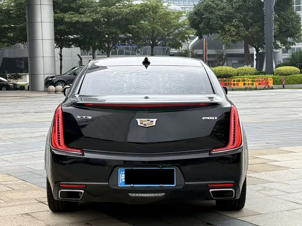 Cadillac XTS 2019 — фото 12