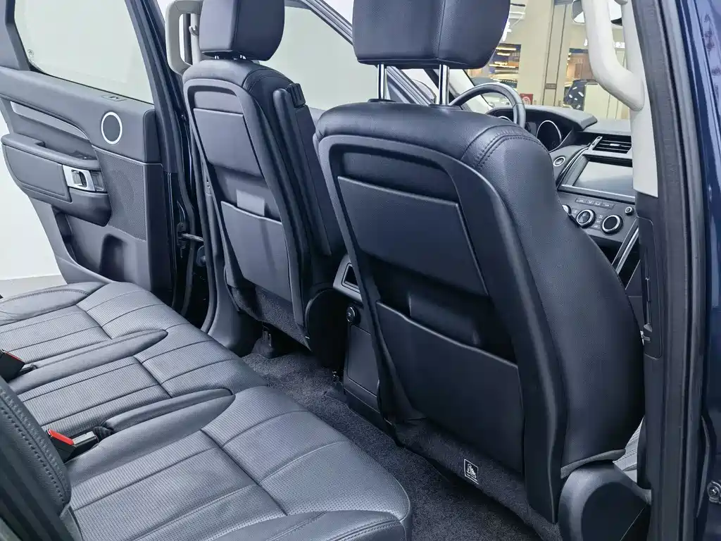 Land Rover Discovery 2019 — фото 13