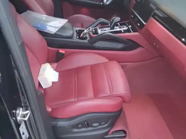 Porsche Cayenne 2022