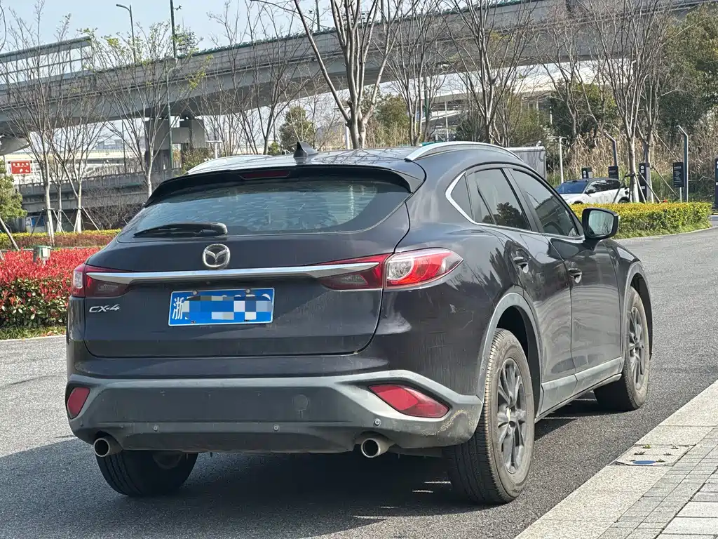 Mazda CX-4 2018 — фото 6