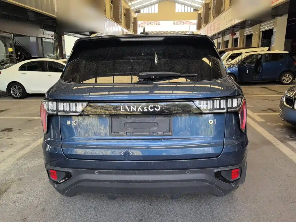 Lynk & Co 01 2017 — фото 4